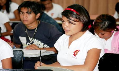 Sedesol y Prospera colaboran en la disminuciÃ³n del rezago educativo de los jÃ³venes
