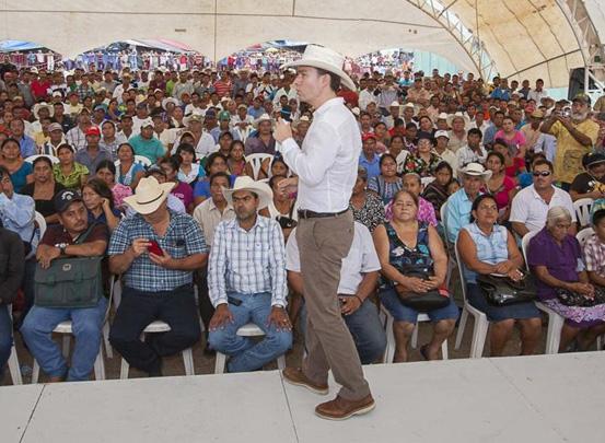 Suma Velasco 934 hectáreas de maíz a reactivación en Palenque