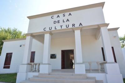 Inaugura Egidio Torre Cantú nueva Casa de Cultura