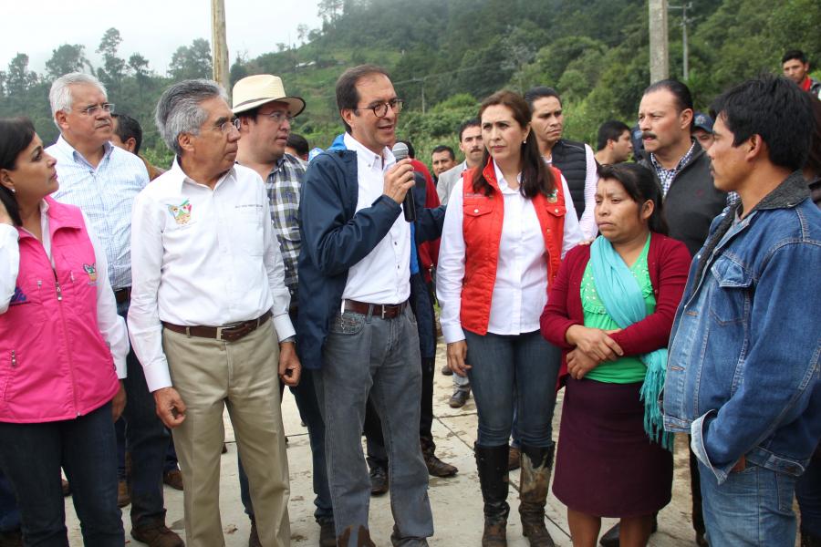 Atiende Gobierno Estatal afectaciones en Acaxochitlán