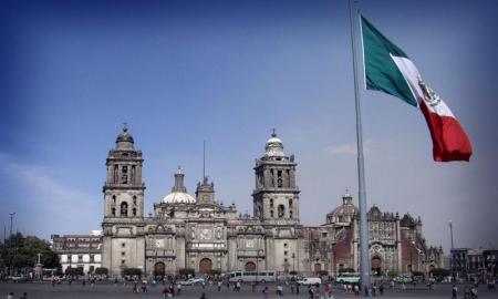SEMOVI acuerda modificar el recorrido de microbuses que ingresaban al circuito del ZÃ³calo