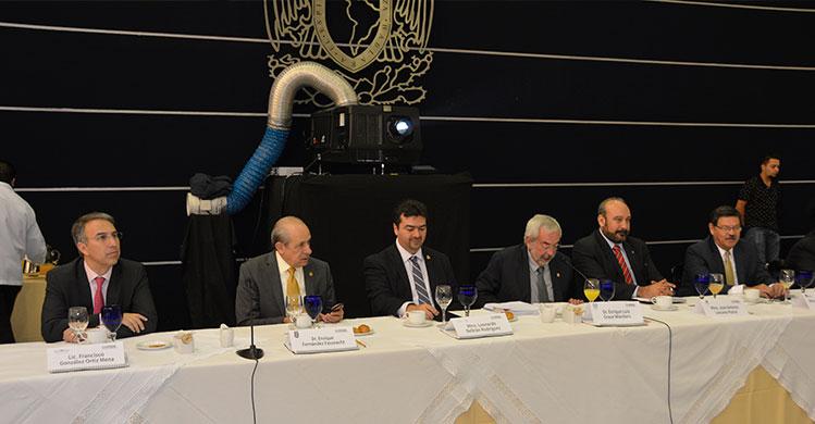 Se exhorta a fortalecer la alianza universidad-empresa-sector público