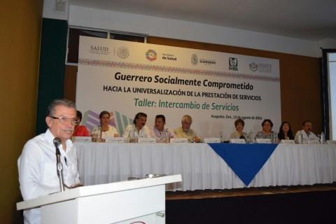 Se capacita a personal directivo y operativo para la universalización de los servicios de salud