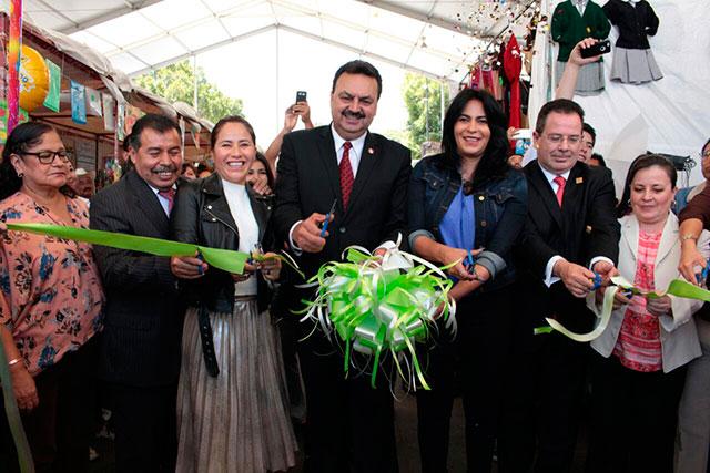LA DELEGACIÓN IZTAPALAPA ANUNCIA PROGRAMA DE BECAS PARA CONCLUIR BACHILLERATO
