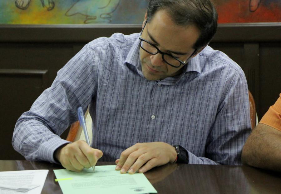 Propone Nacho que más adultos reciban pensión alimenticia