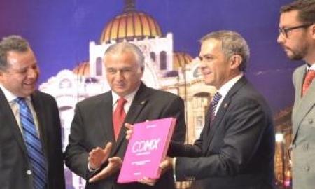 El esplendor y la magnificencia de la capital del paÃ­s, en el Libro TurÃ­stico de la CDMX: Torruco