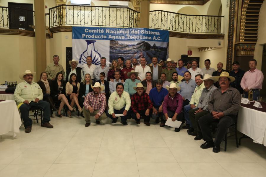 SEDER reforzará gestiones para cultivar agave por contrato