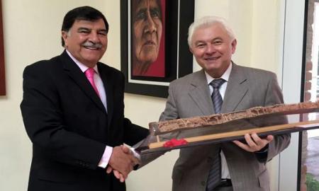 SOSTIENE MGZ ENCUENTRO CON EMBAJADOR DE LA REPÃšBLICA CHECA