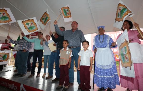 Ratifica Rubén Moreira compromiso con pueblos indígenas de Coahuila