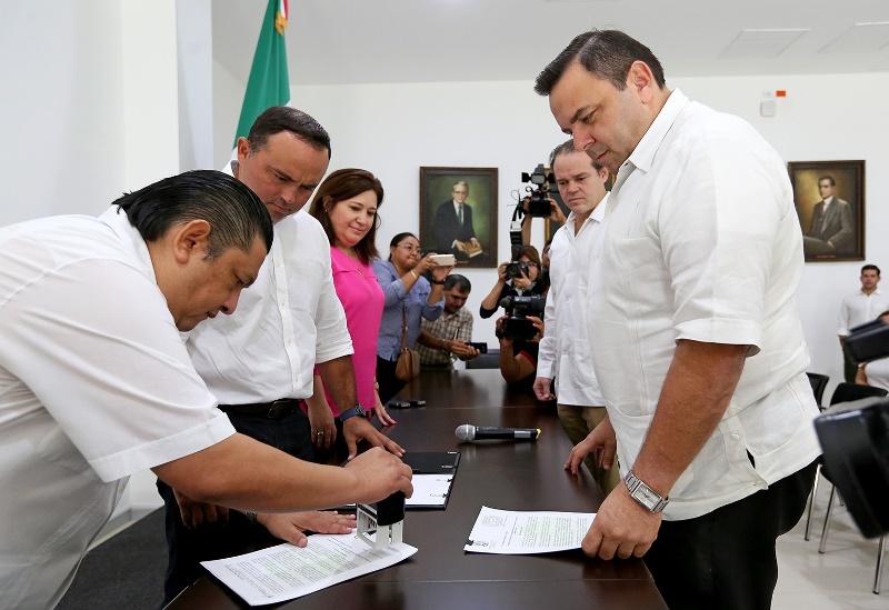 Congreso recibe iniciativa para eliminar el fuero a servidores públicos