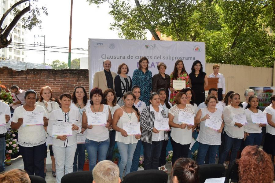 Prioriza Secretaría del Trabajo atención a mujeres con programas de autoempleo