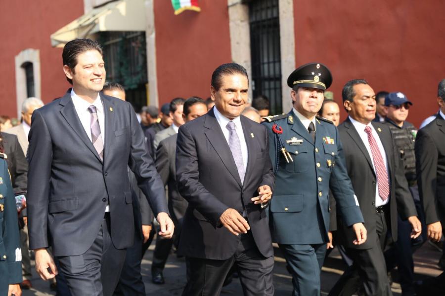 Encabeza Gobernador recorrido del Bando Solemne en Morelia