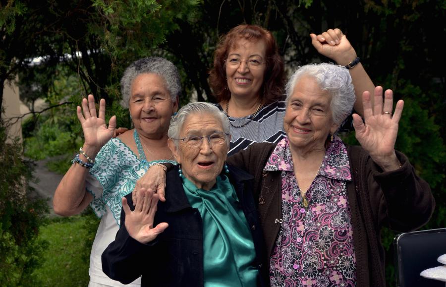 Celebró DIF estatal el Día del Abuelo con actividades familiares