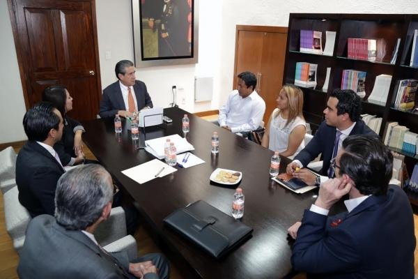 Dona Gobierno del Estado terreno para panteón en Santa Ana Xalmimilulco