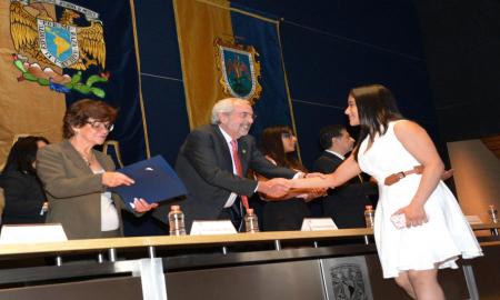 BACHILLERATO UNAM, SEMILLERO PARA LA SOLUCIÃ“N DE PROBLEMAS NACIONALES: GRAUE