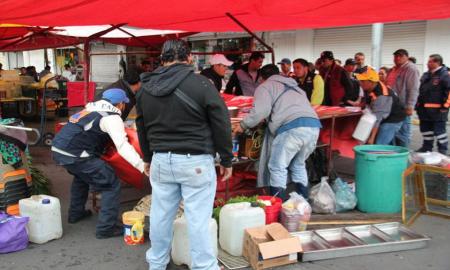 IZTAPALAPA Y NEZAHUALCÃ“YOTL LIBERAN VIALIDADES EN TIANGUIS DE SAN JUAN