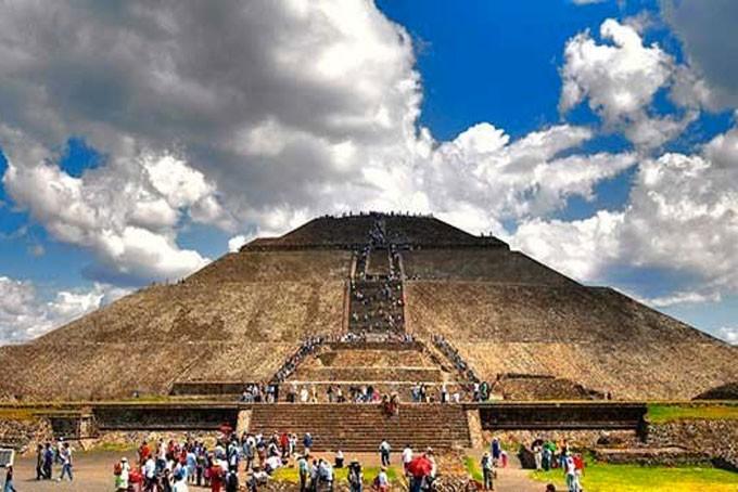 Amplían y mejoran infraestructura y servicios turísticos en Teotihuacán