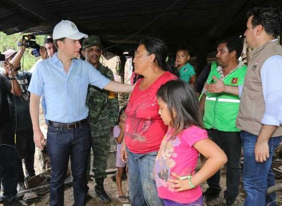 Continúa apoyo interinstitucional a familias damnificadas en Tuxtla: Velasco