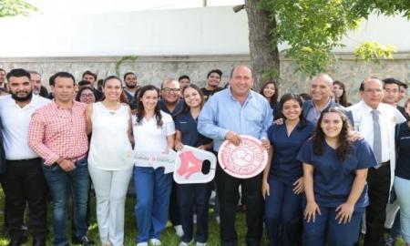 Entrega Gobierno de Coahuila mÃ¡s de 30 autobuses escolares en todo el estado