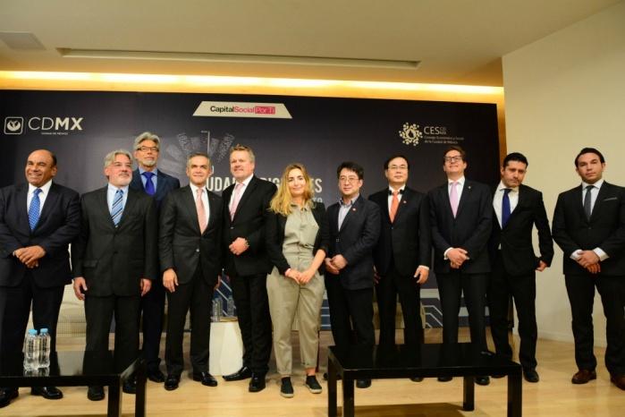 Clausura Jefe de Gobierno foro a€œCiudades Digitales y del Conocimientoa€