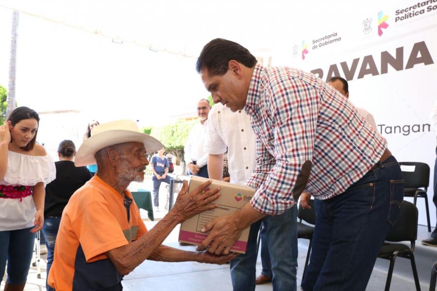 Caminar juntos, para hacer frente a las necesidades de la población: Silvano Aureoles