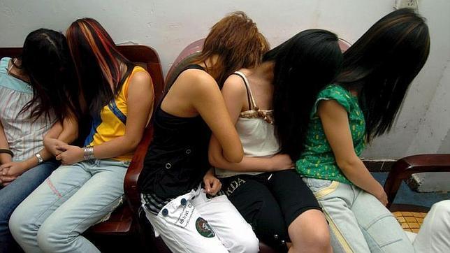 TRATANTES DE PERSONAS, QUE EXPLOTABAN SEXUALMENTE A MUJERES, ACUMULAN 50 AÑOS DE PRISIÓN