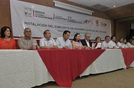 Da Gobernadora Pavlovich voz a ciudadanos en acciones de Desarrollo Social