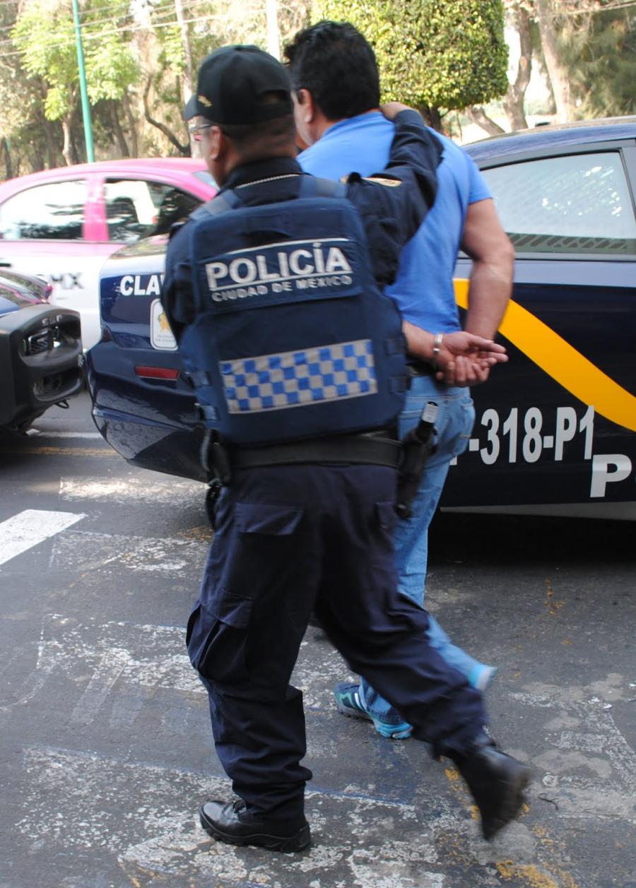 SSP-CDMX SANCIONÓ A DOS POLICÍAS POR NO CUMPLIR CON PROTOCOLO DE ACTUACIÓN