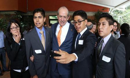 Seleccionan a 32 alumnos politÃ©cnicos para cursar estudios superiores en Francia