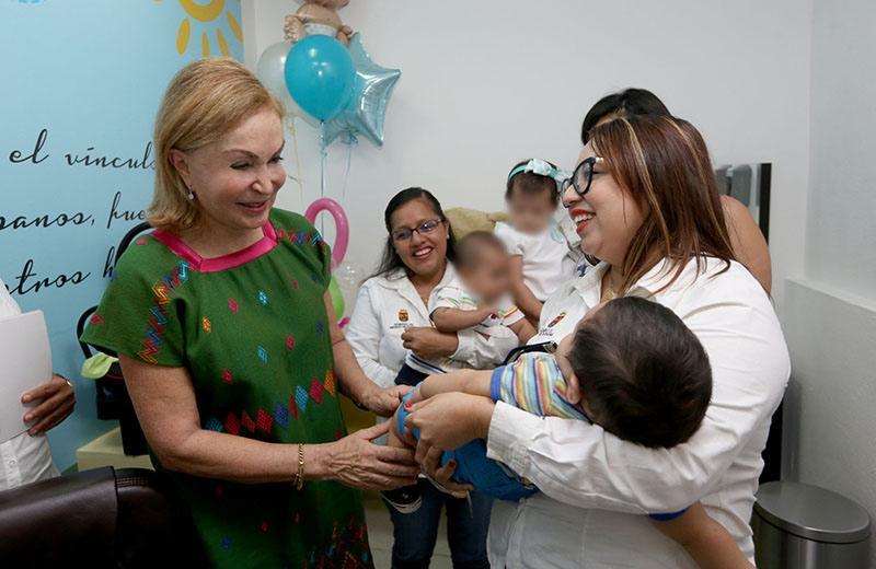 Inaugura Leticia Coello de Velasco Sala de Lactancia Materna en el SCHRTyC