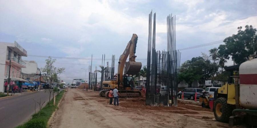 Continúa Gobierno construcción de Paso Superior en Mezcales