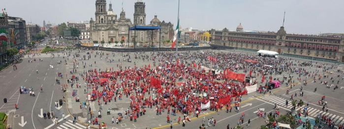 Transcurre en calma marcha en memoria del 2 de octubre en CDMX