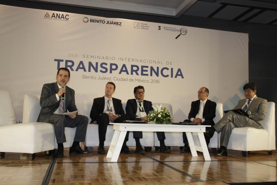 LOS GOBIERNOS LOCALES DEBEN SER PUNTA DE LANZA EN TRANSPARENCIA Y RENDICIÓN DE CUENTAS: CHRISTIAN VON