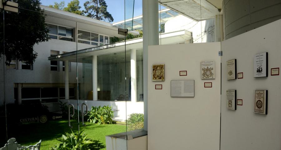 ABREN SIMPOSIO Y EXPOSICIÓN SOBRE EL LIBRO EN LA NUEVA ESPAÑA