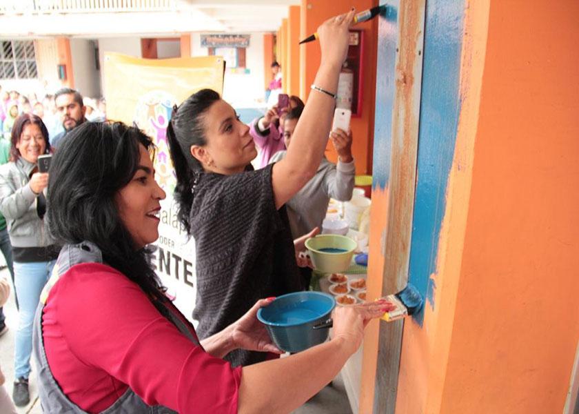 IZTAPALAPA ARRANCA PROGRAMA a€œUNA BUENA PINTAa€ PARA MEJORAR 100 ESCUELAS PÚBLICAS