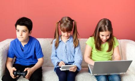 ADVIERTE PENÃ‰LOPE CAMPOS SOBRE LOS RIESGOS DE LA LLAMADA GENERACIÃ“N DE NIÃ‘OS Y ADOLESCENETES GEEK