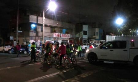 SENSIBILIZAN A POBLACIÃ“N EN IZTAPALAPA EN LA LUCHA CONTRA EL CÃNCER DE MAMA A TRAVÃ‰S DE RODADA EN BICICLETA