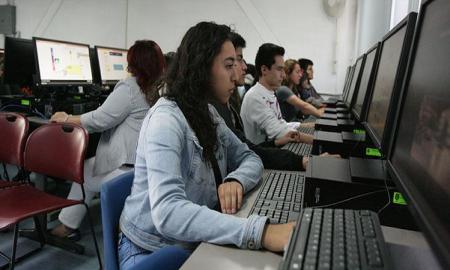 Estrena CECyT 6 Laboratorio de TecnologÃ­as para el Aprendizaje