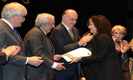 ENTREGA LA UNAM PREMIO UNIVERSIDAD NACIONAL Y DISTINCIÃ“N PARA JÃ“VENES ACADÃ‰MICOS 2016