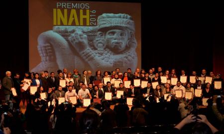 PREMIA EL INAH A LAS MEJORES INVESTIGACIONES ANTROPOLÃ“GICAS, HISTÃ“RICAS Y MUSEOGRÃFICAS DE 2016