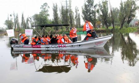 â€œEl MÃ©dico En Tu Casa" hace un recorrido en los canales de Xochimilco