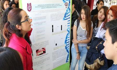 Dan a conocer en CICS Santo TomÃ¡s carteles de investigaciÃ³n