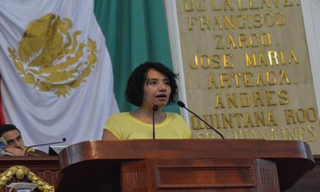 BEATRIZ OLIVARES DA EL ÃšLTIMO ADIÃ“S AL COMANDANTE FIDEL CASTRO