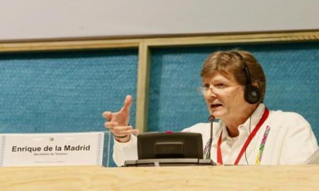 No Creemos en muros, Sino en puentes y Turismo: De La Madrid