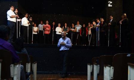 Abre espacios El Centro Cultural La PirÃ¡mide para personas con discapacidad visual