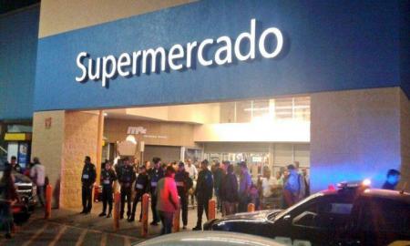FRUSTRA SSP-CDMX ROBO EN TIENDAS DE TLÃHUAC Y RECUPERA MERCANCÃA SUSTRAÃDA