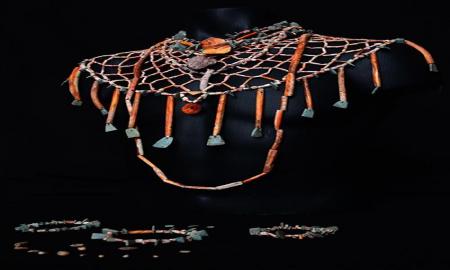 EXHIBEN PECTORAL PREHISPÃNICO DE CONCHA Y PIEDRA VERDE EN EL CENTRO INAH SINALOA
