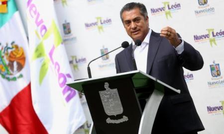 Jaime RodrÃ­guez "El Bronco" baja tenencia al 50% y reduce su salario 20%
