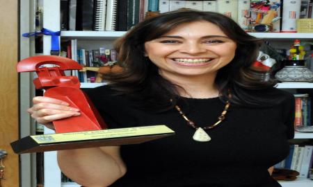 UNIVERSITARIA OBTIENE  PREMIO NACIONAL MALINALLI