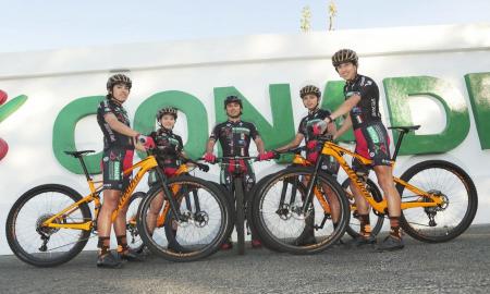 Equipo de ciclismo de montaÃ±a presentÃ³ uniforme oficial que usarÃ¡ en 2017